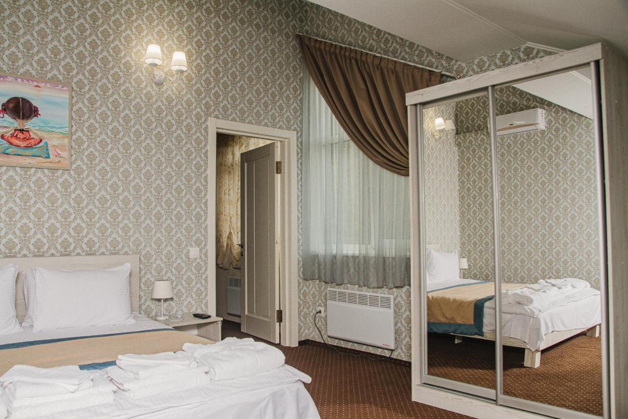 Hotel And Restaurant Complex Lubokray Pereyaslav-Khmelʼnytsʼkyy Exterior foto